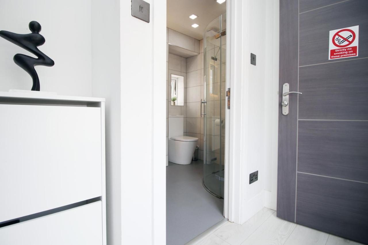New 2 Bed Comfort - Functional - Secure - Private Cardiff Eksteriør bilde