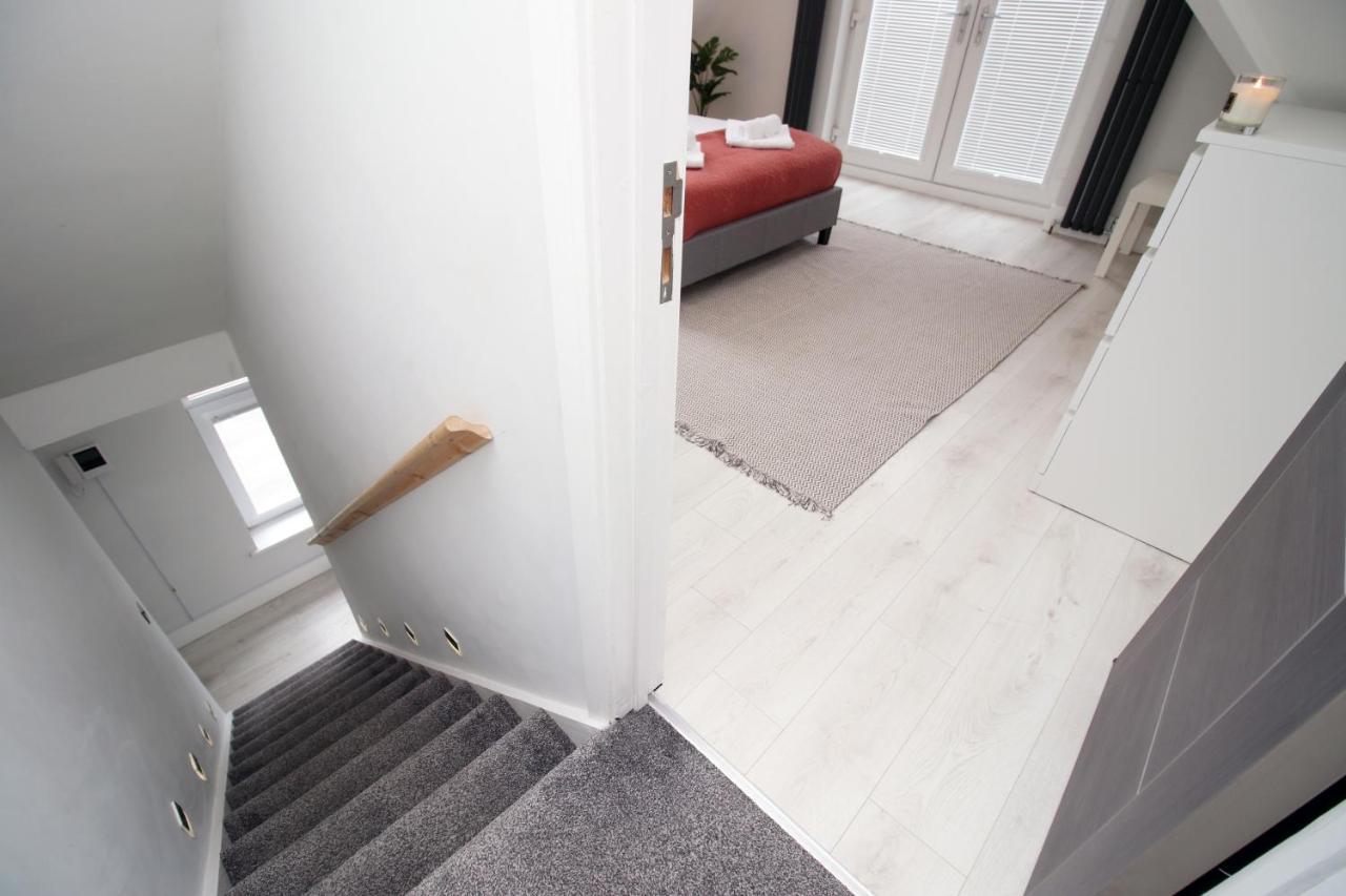 New 2 Bed Comfort - Functional - Secure - Private Cardiff Eksteriør bilde