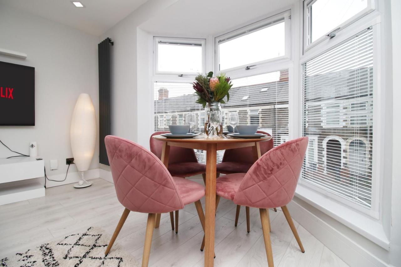 New 2 Bed Comfort - Functional - Secure - Private Cardiff Eksteriør bilde