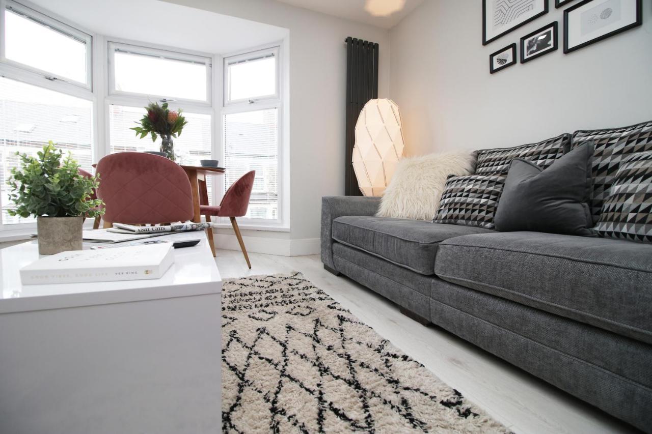 New 2 Bed Comfort - Functional - Secure - Private Cardiff Eksteriør bilde