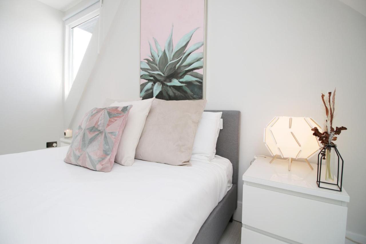 New 2 Bed Comfort - Functional - Secure - Private Cardiff Eksteriør bilde